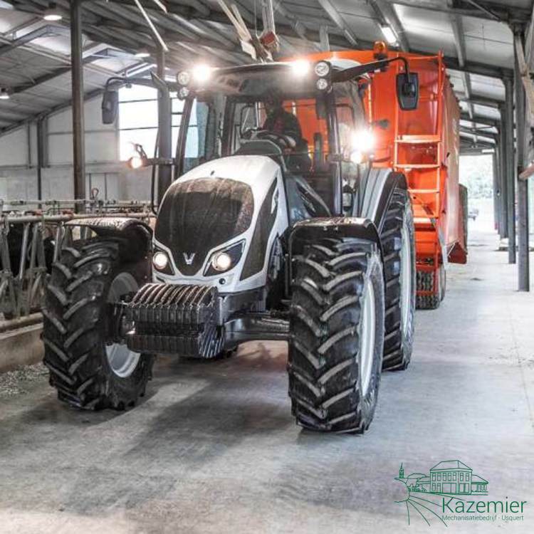 VALTRA A-SERIE HITECH 4 WINT DE 'MACHINE VAN HET JAAR' AWARD