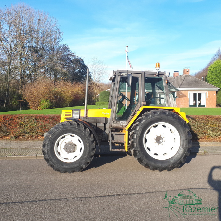 Youngtimer Renault 103-14TX afgeleverd.